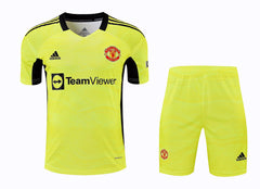 Manchester united Goalkeeper kit Short sleeves Full set - Football DXB