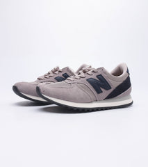 New Balance 730