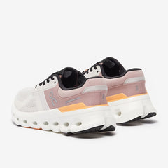 On Women’s Cloudrunner 2