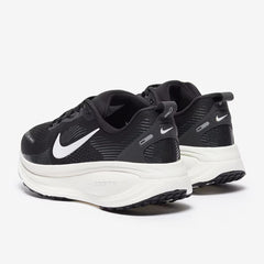 Nike Women’s Vomero 18
