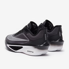 Nike Women’s Zoom Fly 6