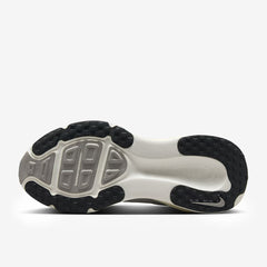 Nike Women’s Vomero 18