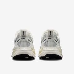 Nike Women’s Vomero 18