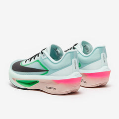 Nike Women’s Zoom Fly 6