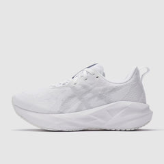 ASICS Women’s Novablast 5