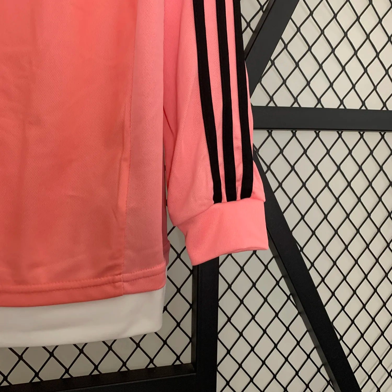 Juventus 2015-16 Away Kit Long Sleeves