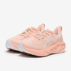 ASICS Women’s Novablast 5