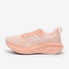 ASICS Women’s Novablast 5