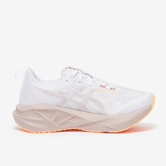 ASICS Women’s Novablast 5