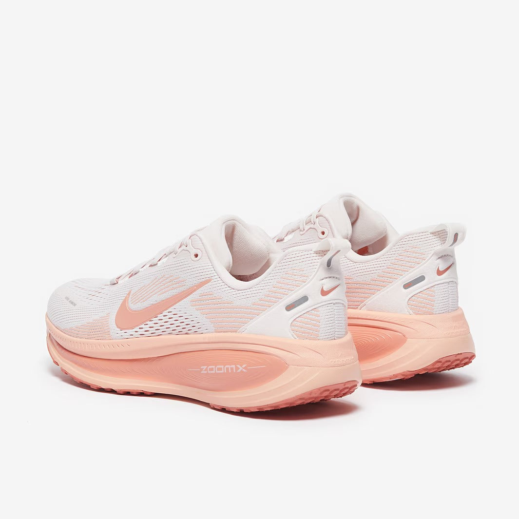 Nike Women’s Vomero 18
