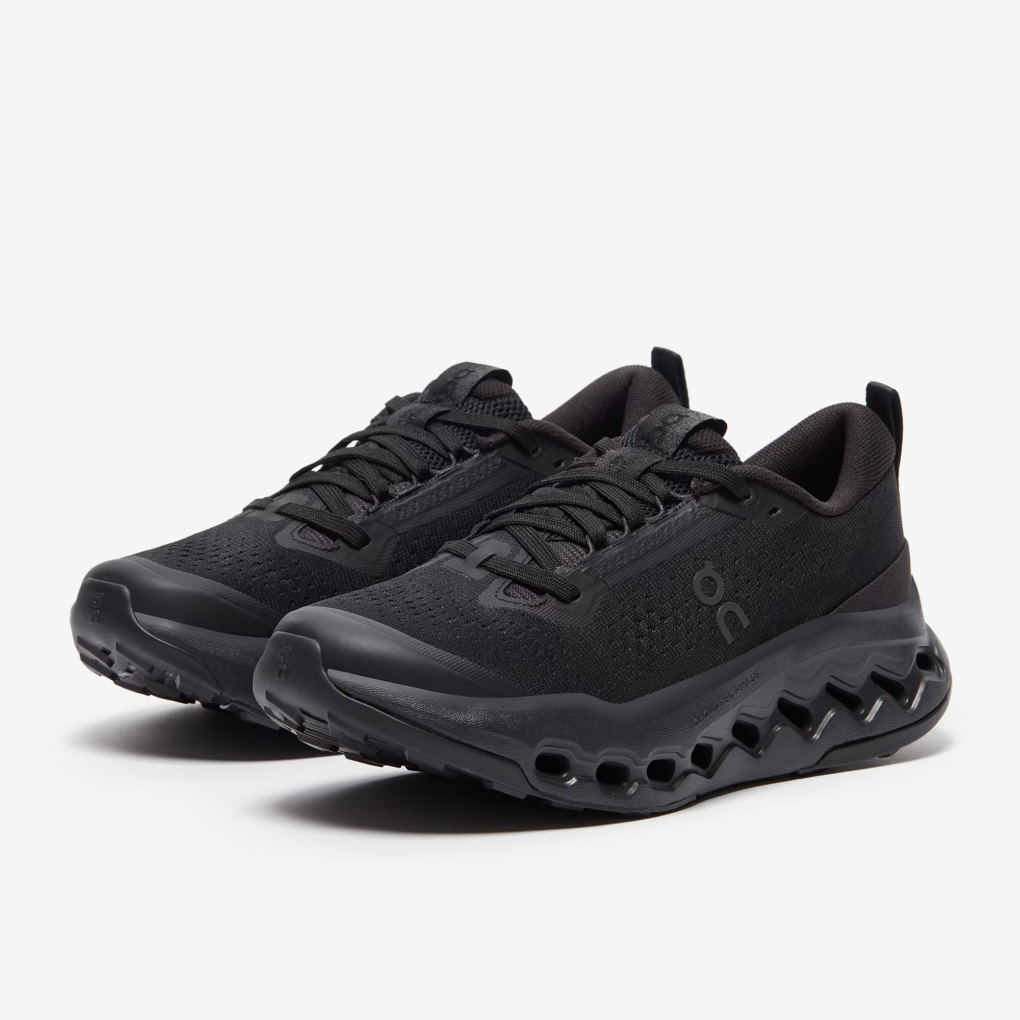 On Womens Cloudsurfer Trail 2