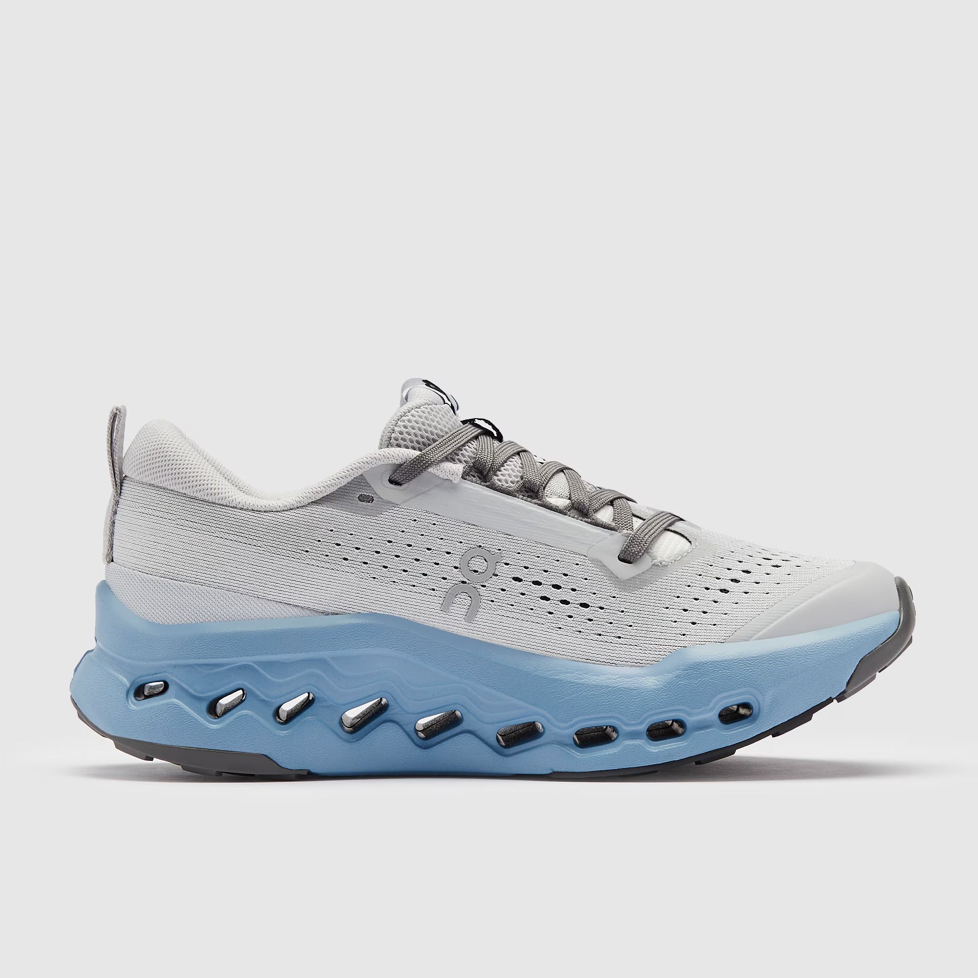 On Womens Cloudsurfer Trail 2