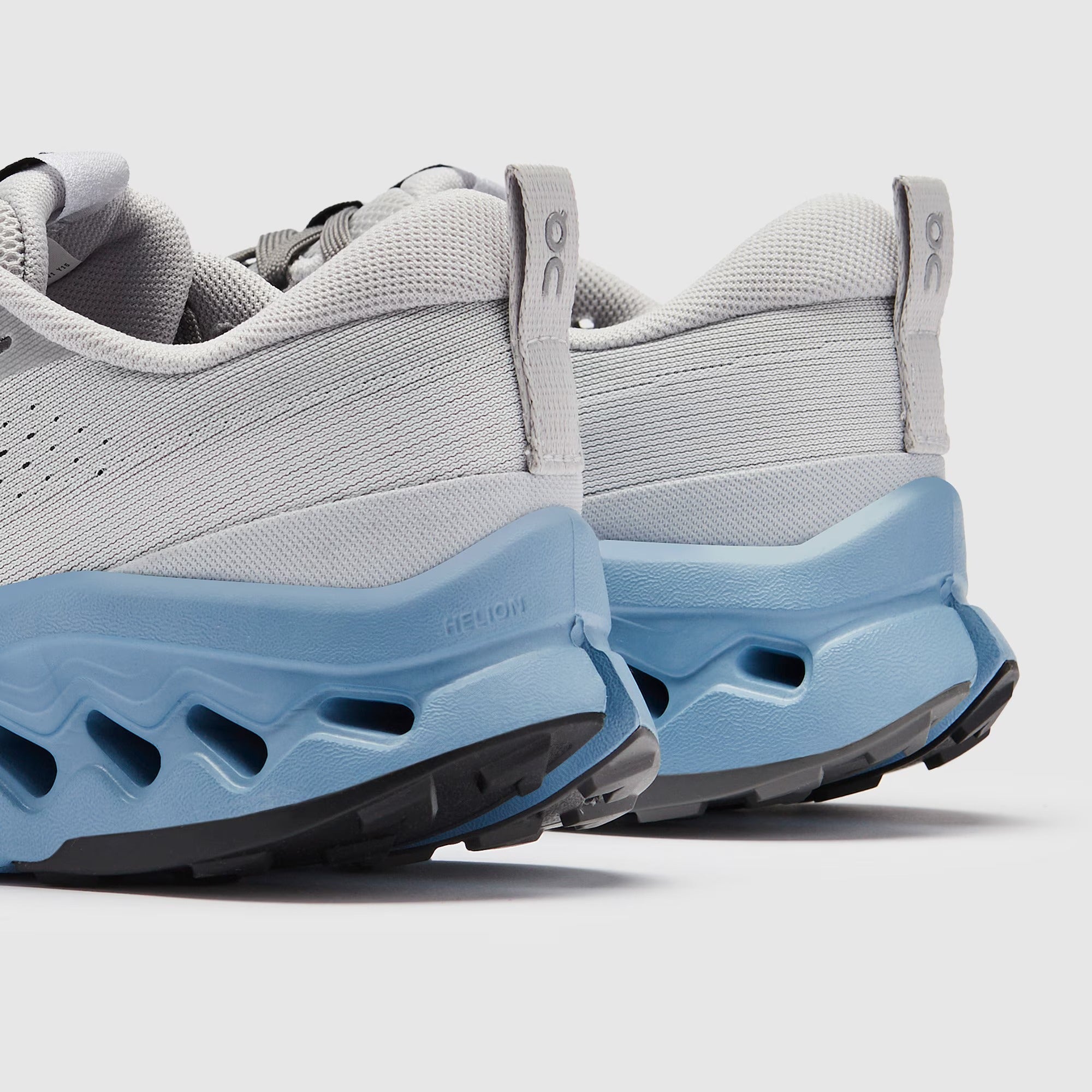 On Womens Cloudsurfer Trail 2