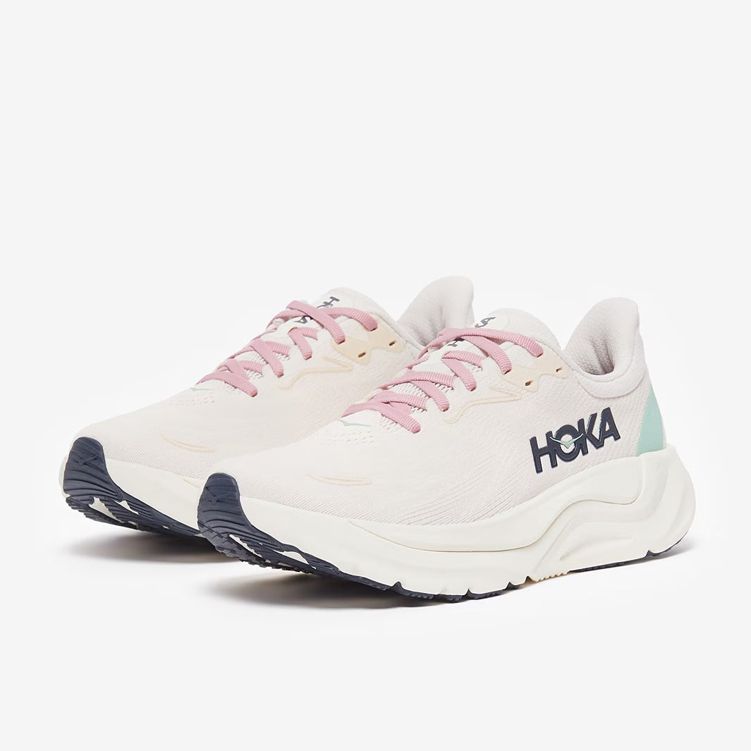 HOKA Women’s Arahi 8