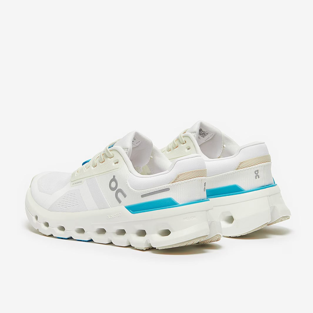 On Women’s Cloudrunner 2