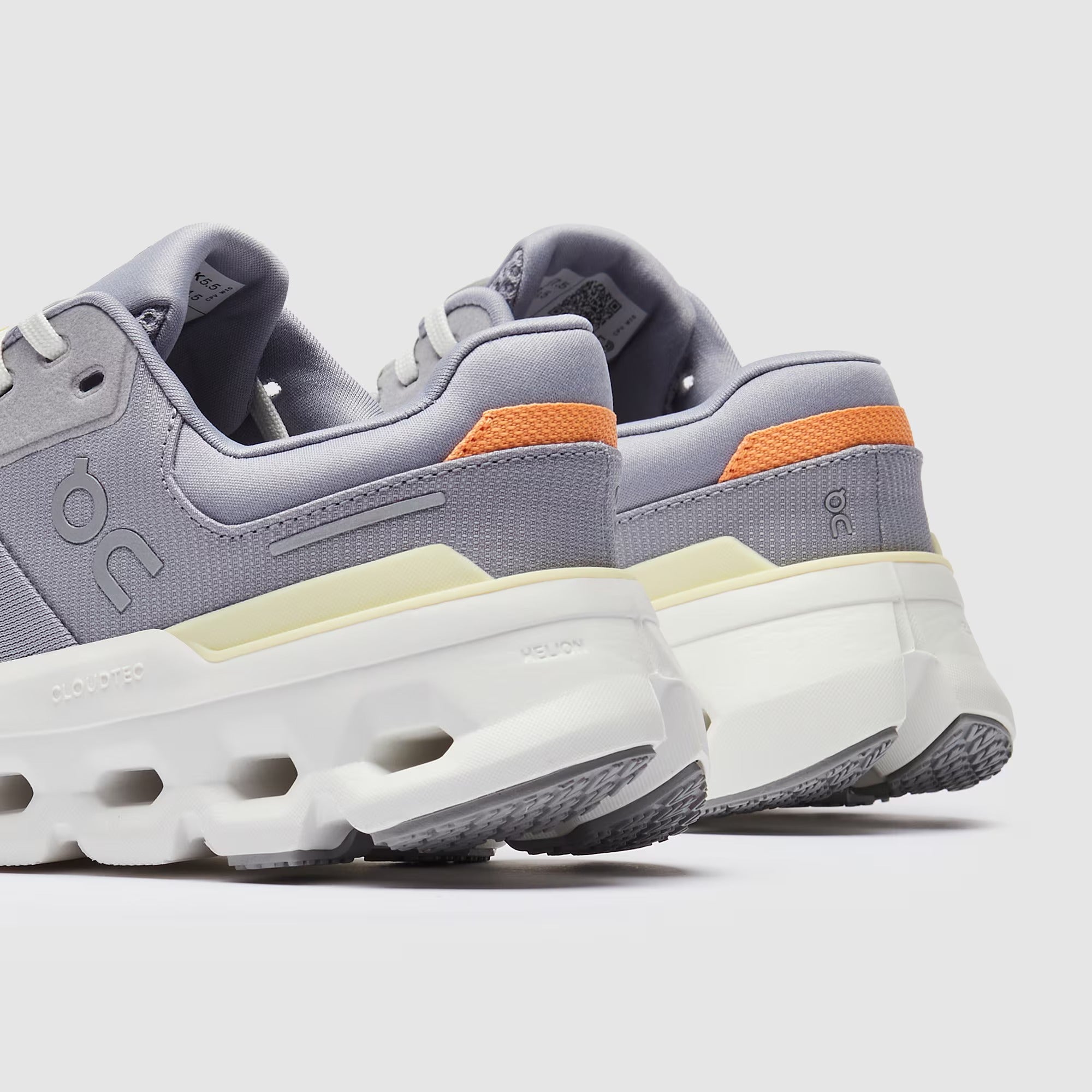 On Women’s Cloudrunner 2